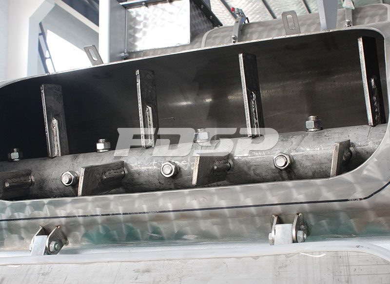 SZLH420系列高檔畜禽環(huán)模顆粒機