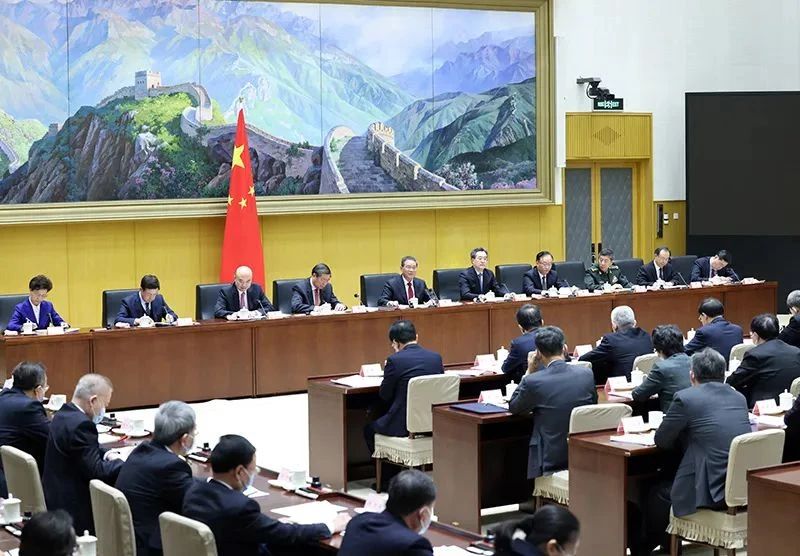 李強(qiáng)總理第一次國(guó)務(wù)院全體會(huì)議，強(qiáng)調(diào)積極穩(wěn)妥推進(jìn)碳達(dá)峰碳中和(圖1)